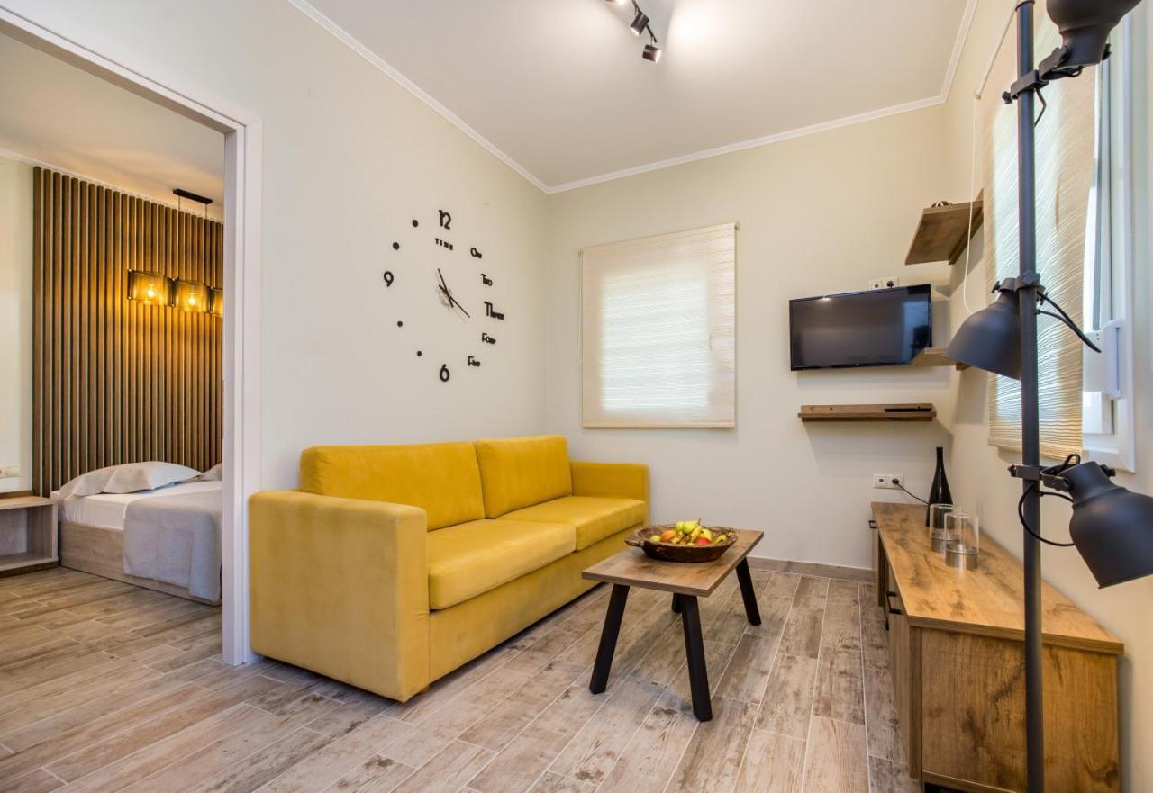 Villa 4 You Iliopetra Skala Sotiros Exteriör bild
