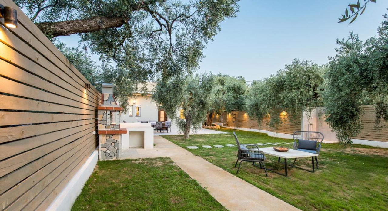 Villa 4 You Iliopetra Skala Sotiros Exteriör bild