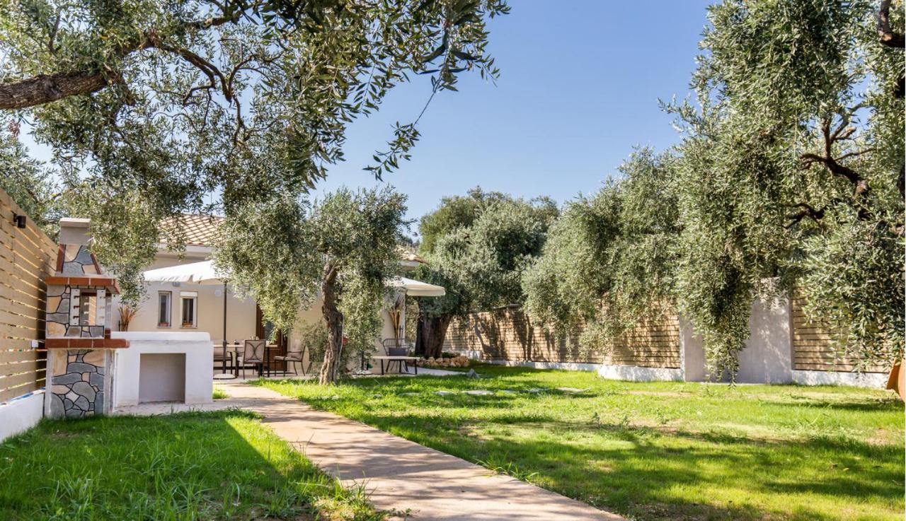 Villa 4 You Iliopetra Skala Sotiros Exteriör bild