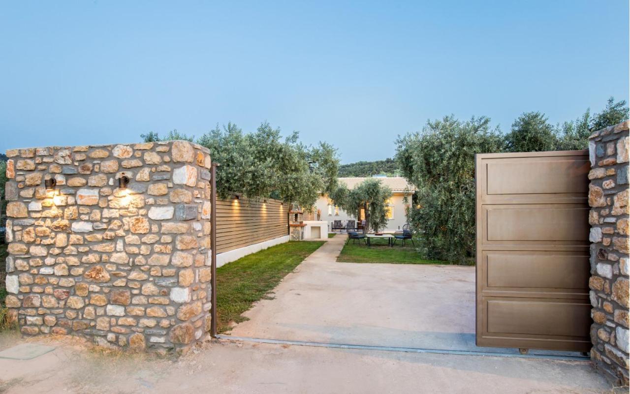 Villa 4 You Iliopetra Skala Sotiros Exteriör bild