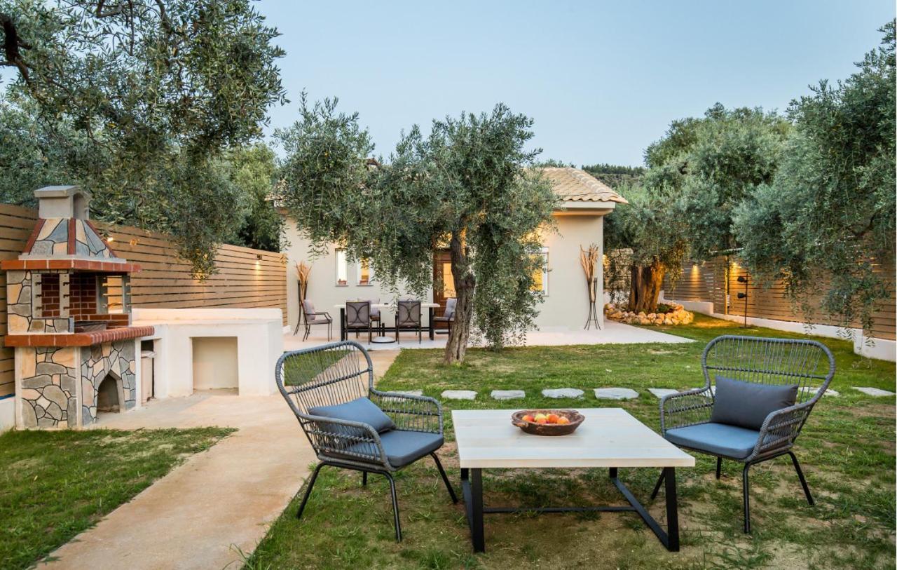 Villa 4 You Iliopetra Skala Sotiros Exteriör bild