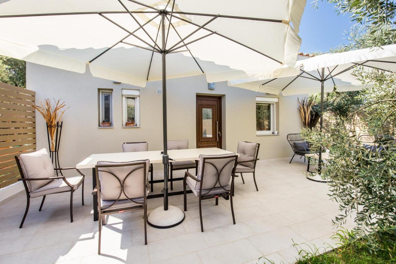 Villa 4 You Iliopetra Skala Sotiros Exteriör bild